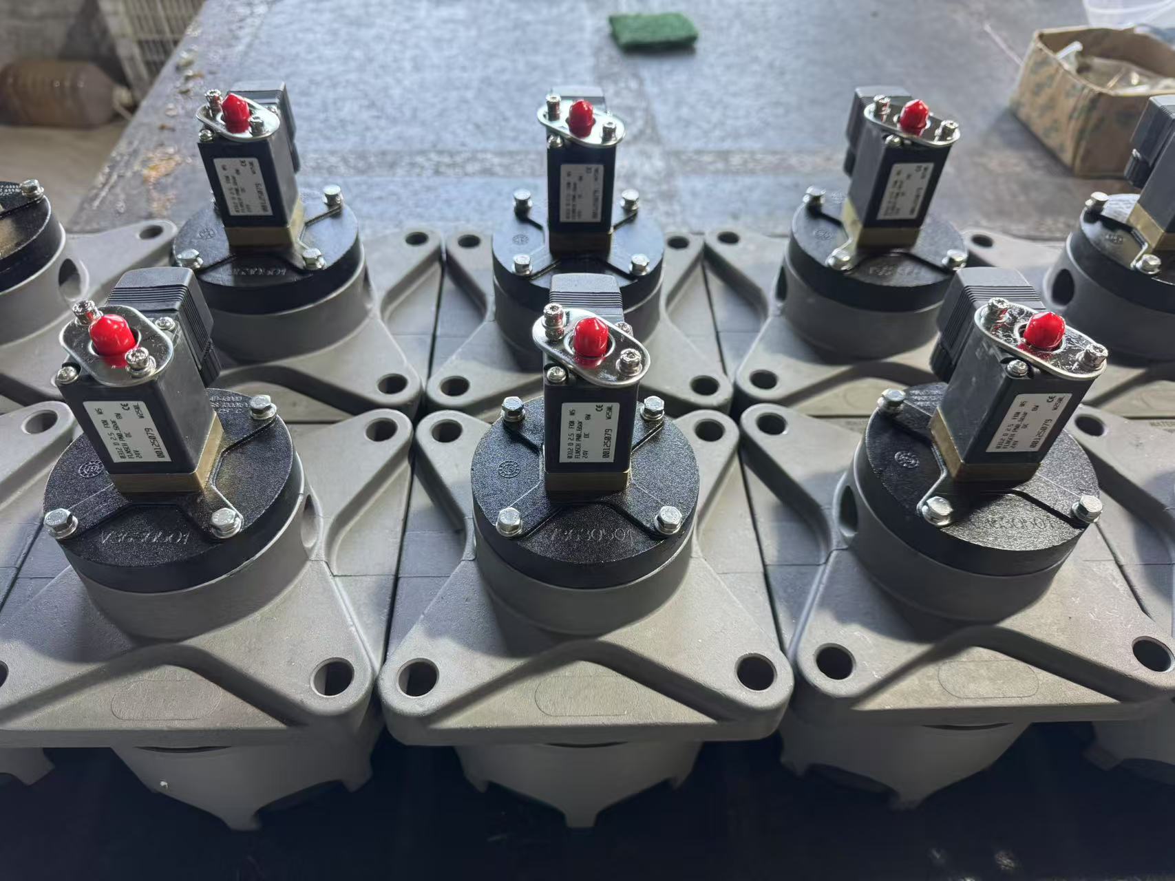Paano Nakakatulong ang Optipow135 Pulse Valve na Bawasan ang Dust Collector Downtime